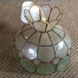 Mother-of-pearl suspension