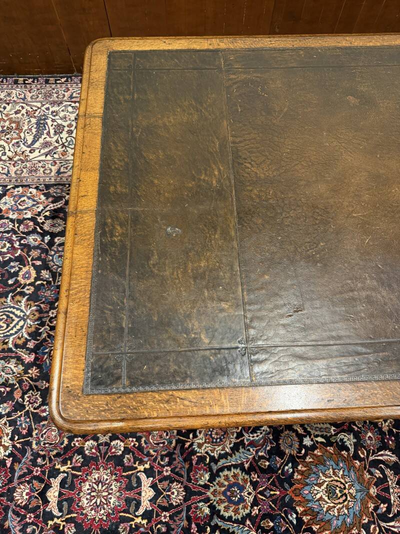 Classic English Writing Desk Partnerdesk