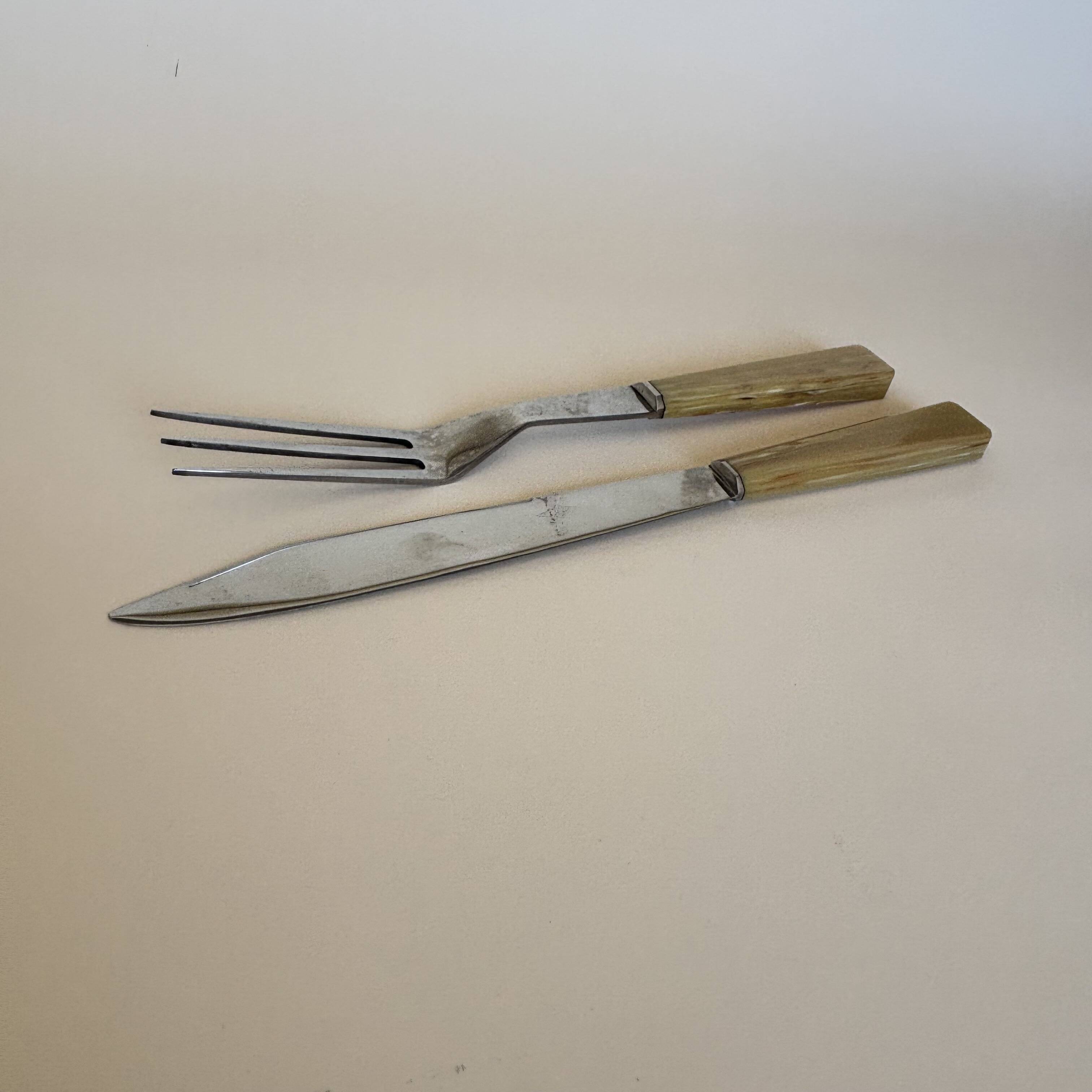 Game cutlery