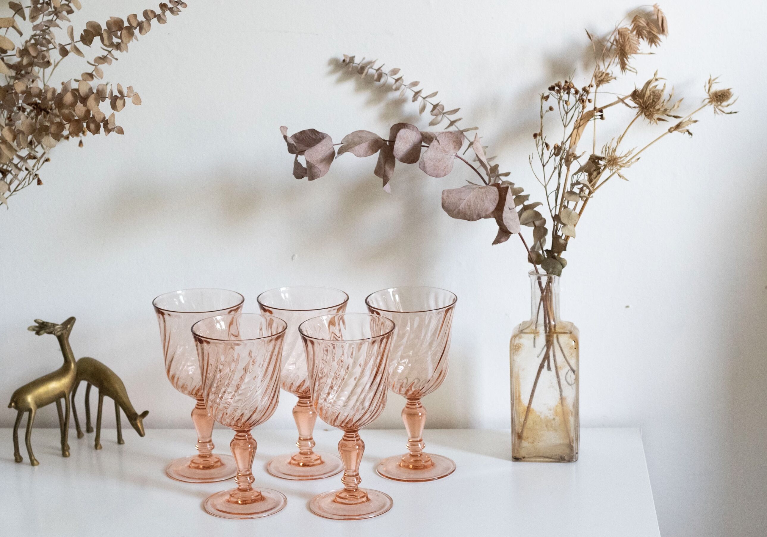 Set of 5 vintage Arcoroc Rosaline foot glasses
