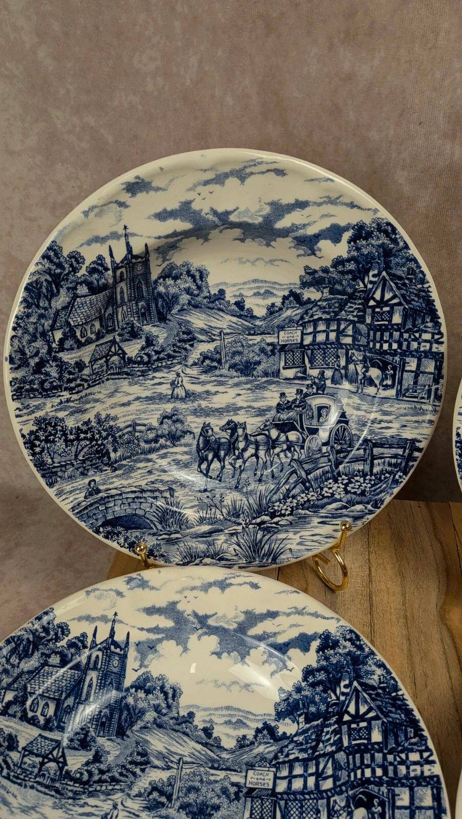Set of 6 vintage blue Castellania deep plates.