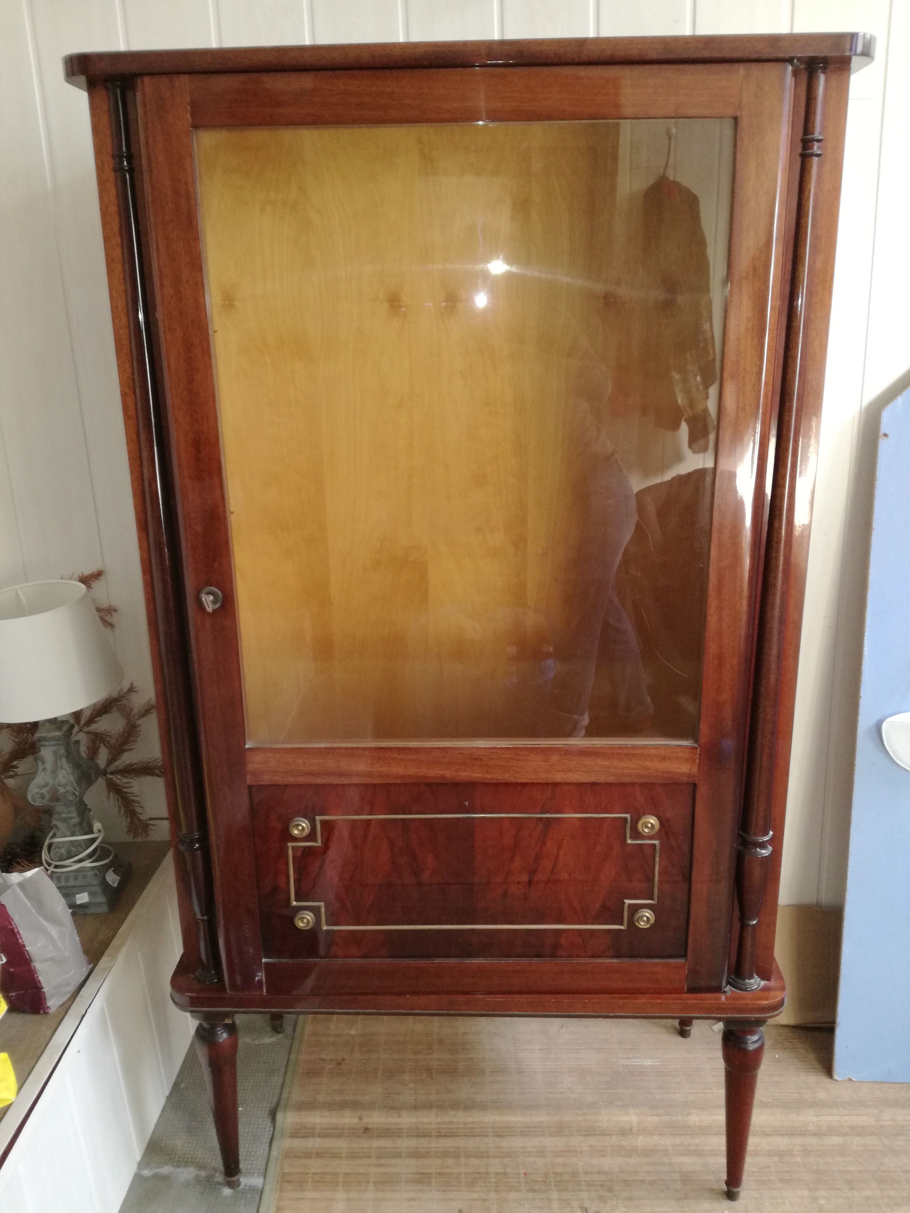 Showcase Louis XVI style mahogany