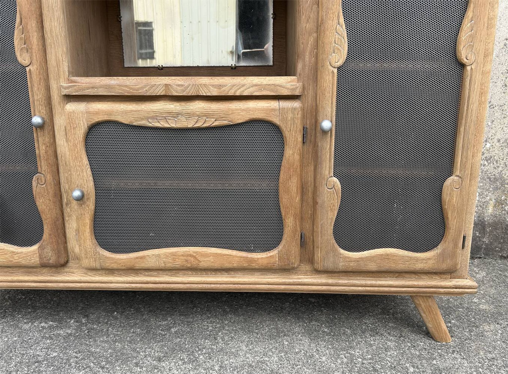 Low sideboard, bar, storage unit, wood, compass legs,