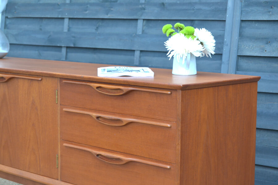 Enfilade en teck par Jentique