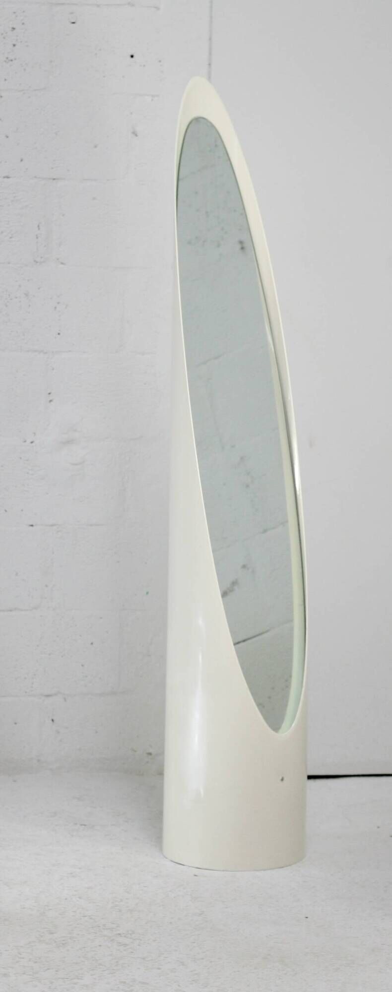 Lipstick mirror signed Roger Lecal, published by Chabrières. France, circa 1970