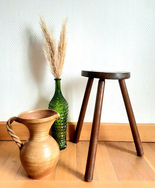 Tabouret tripode wabi sabi vers 1940