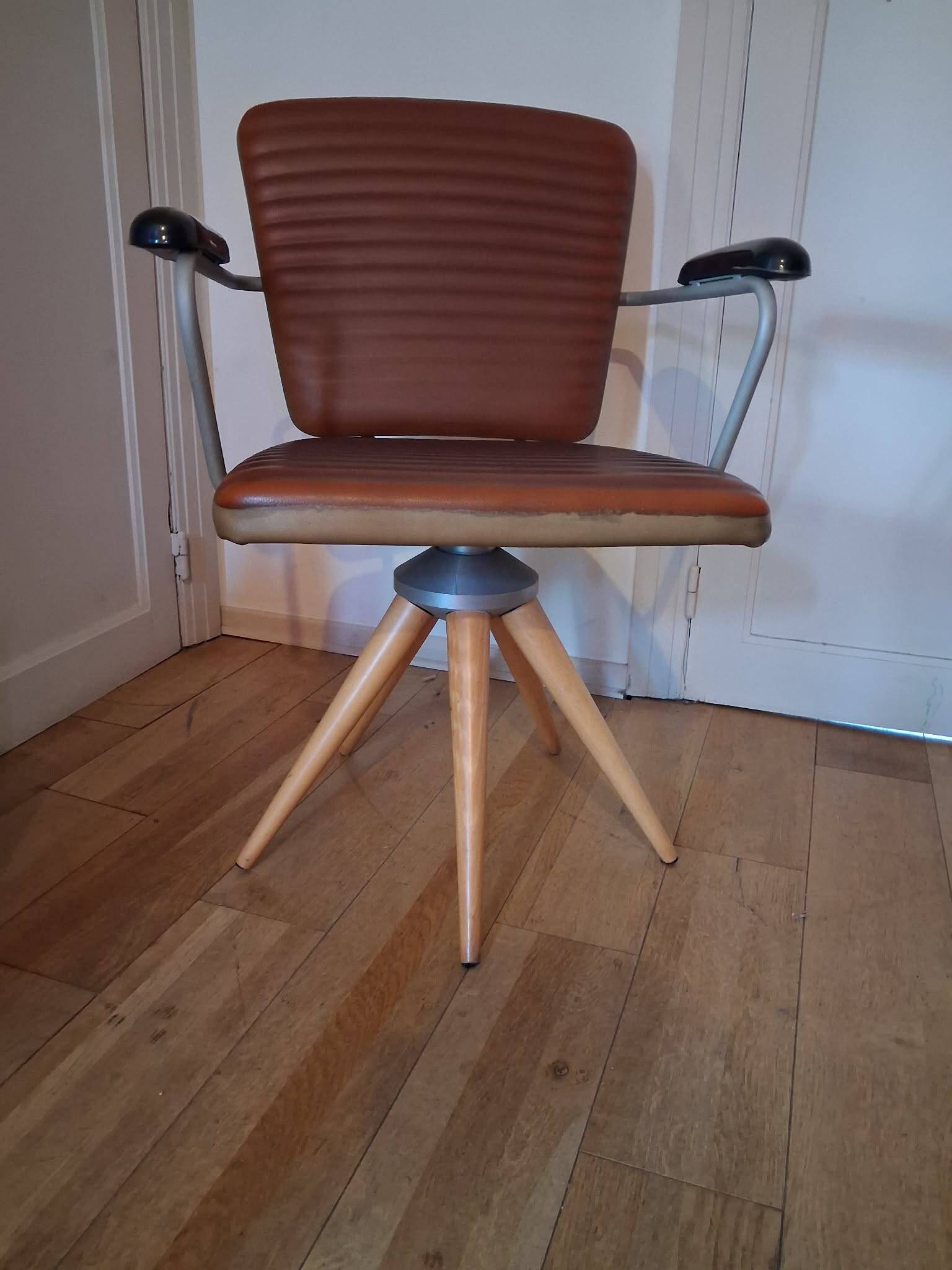 modèle Techno de Philippe Starck, édité par Maletti