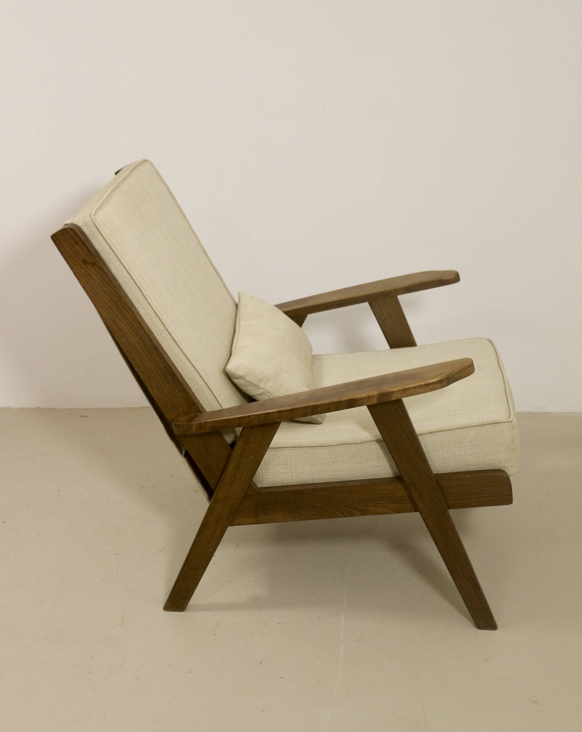Fauteuil période reconstruction 1950