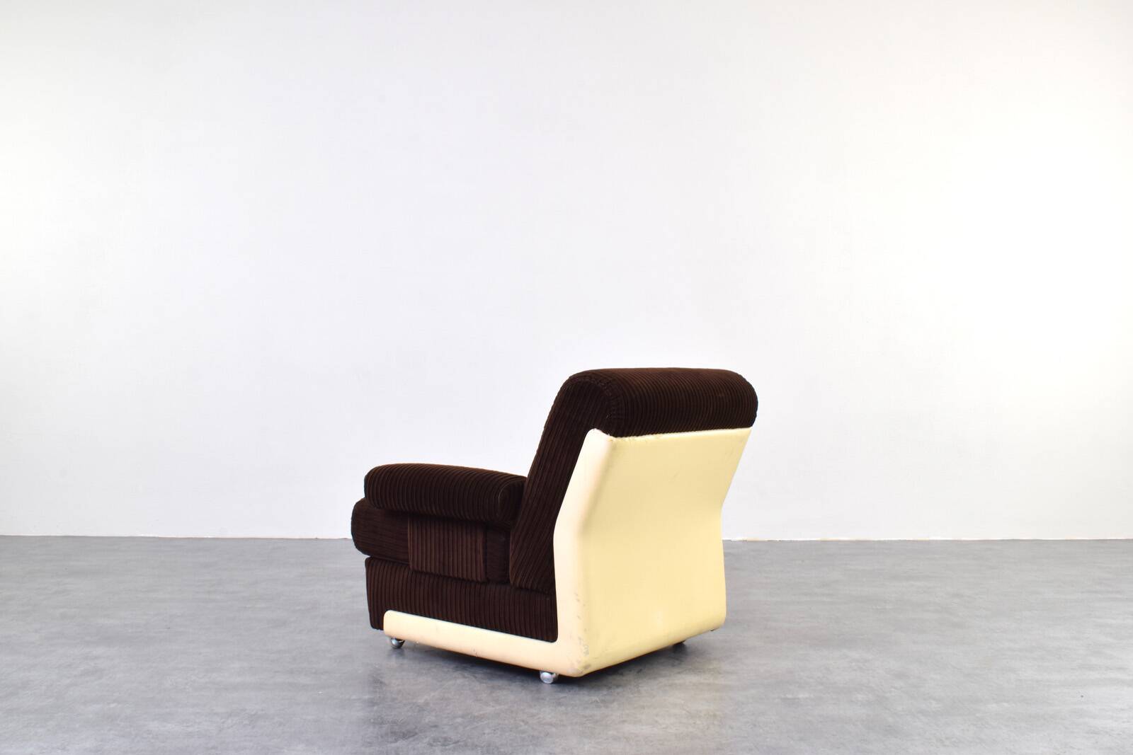 Fauteuil de salon allemand du milieu du siècle, années 1970.
