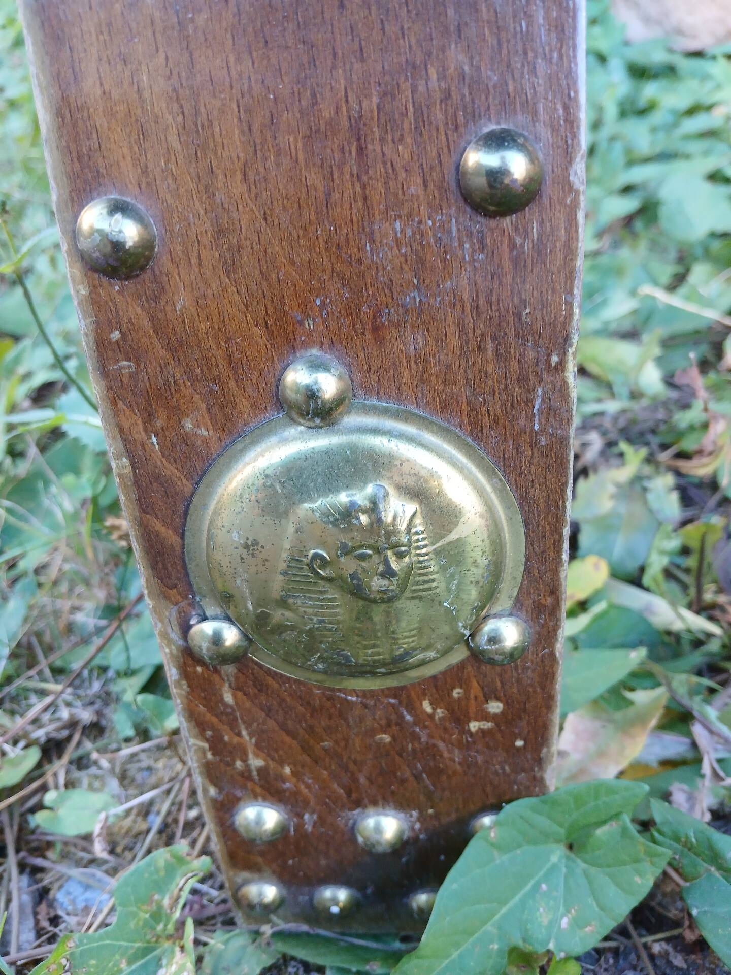 Tabouret égyptien forme selle de chameau