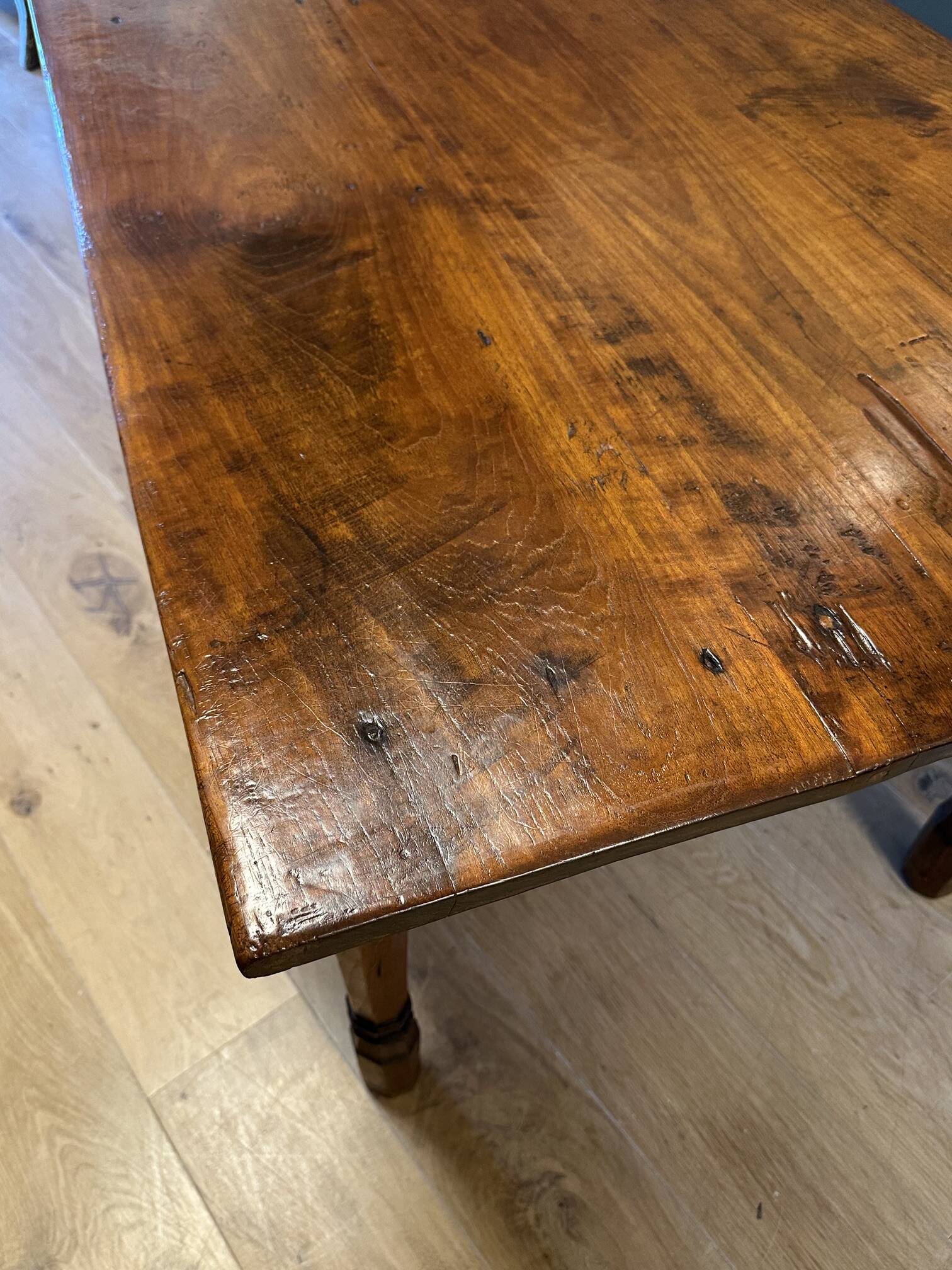 Table de ferme coloniale antique