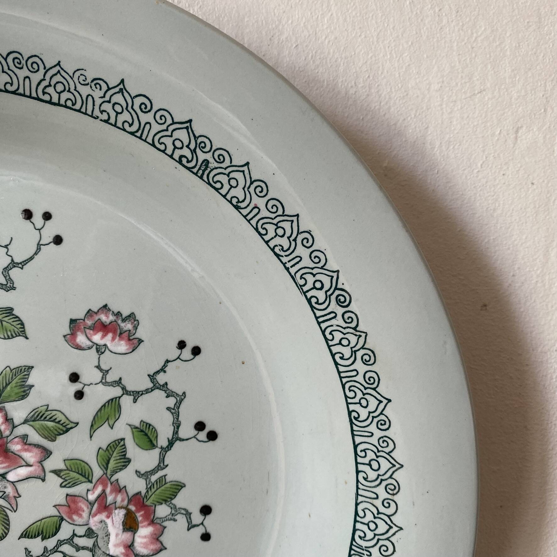Longwy plate "Peking"