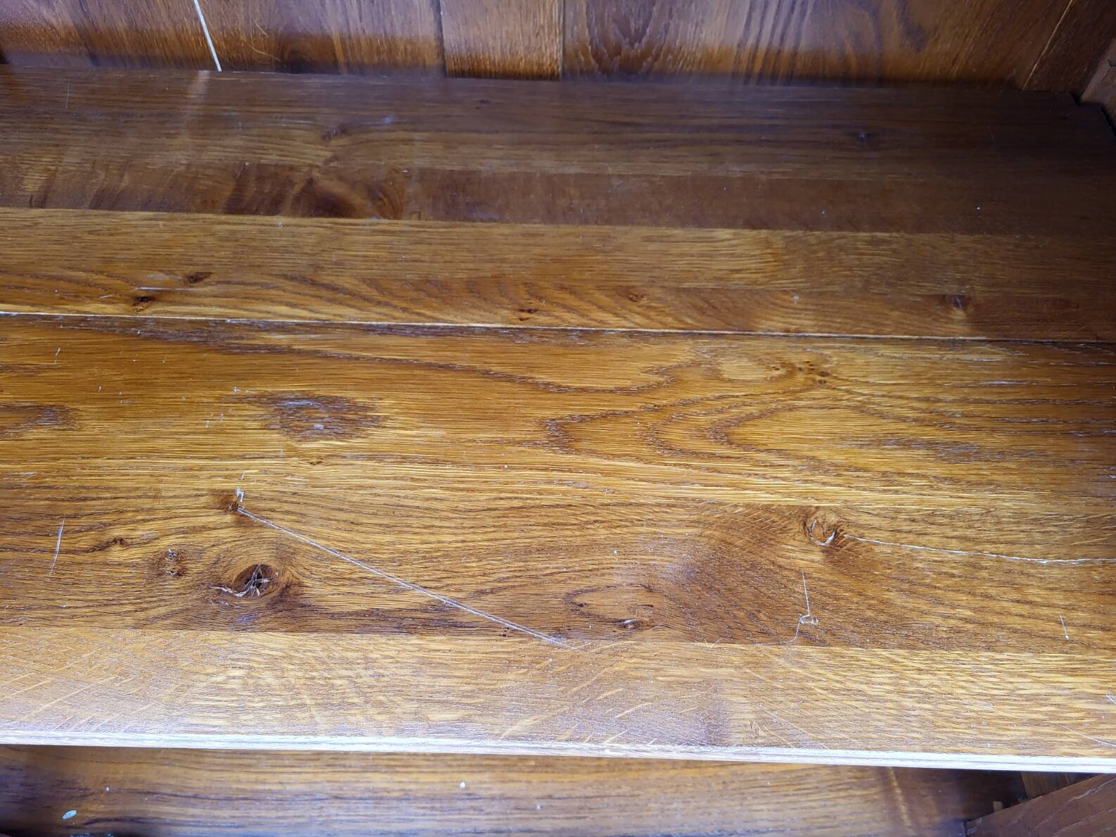 Buffet de campagne Normande style Louis XVI, en chêne massif France