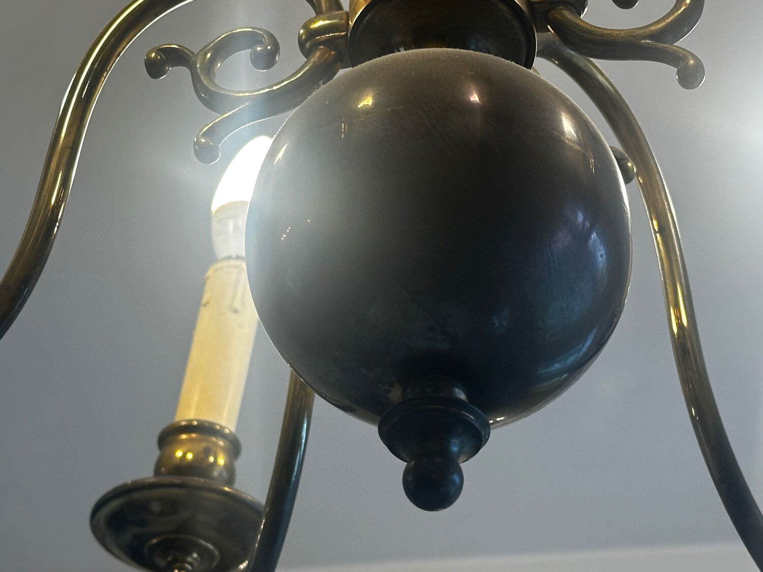 Brass Mid-Century Chandelier - 6 light branches