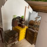 Rounded beveled mirror