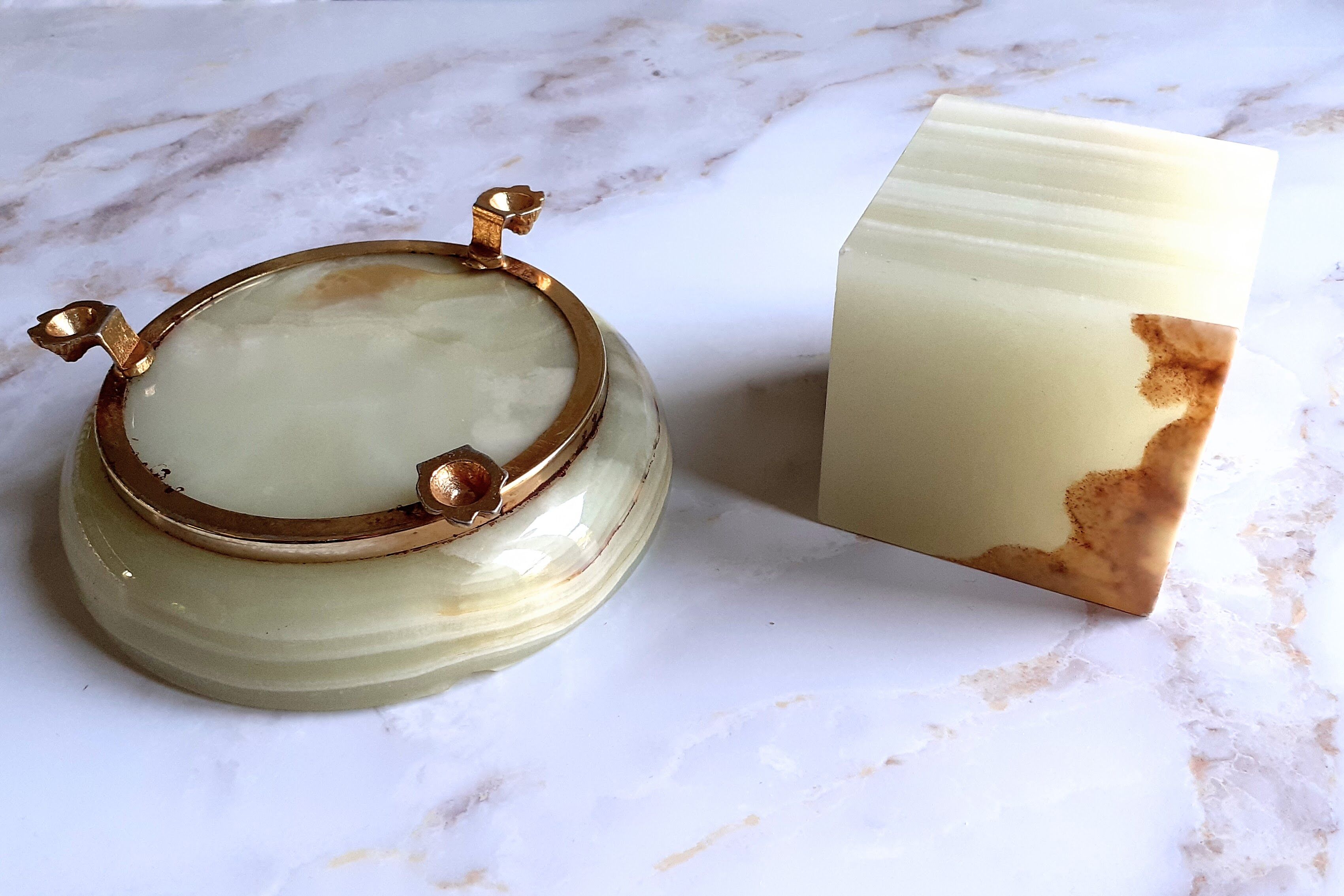 1960-70 onyx ashtray and table lighter set