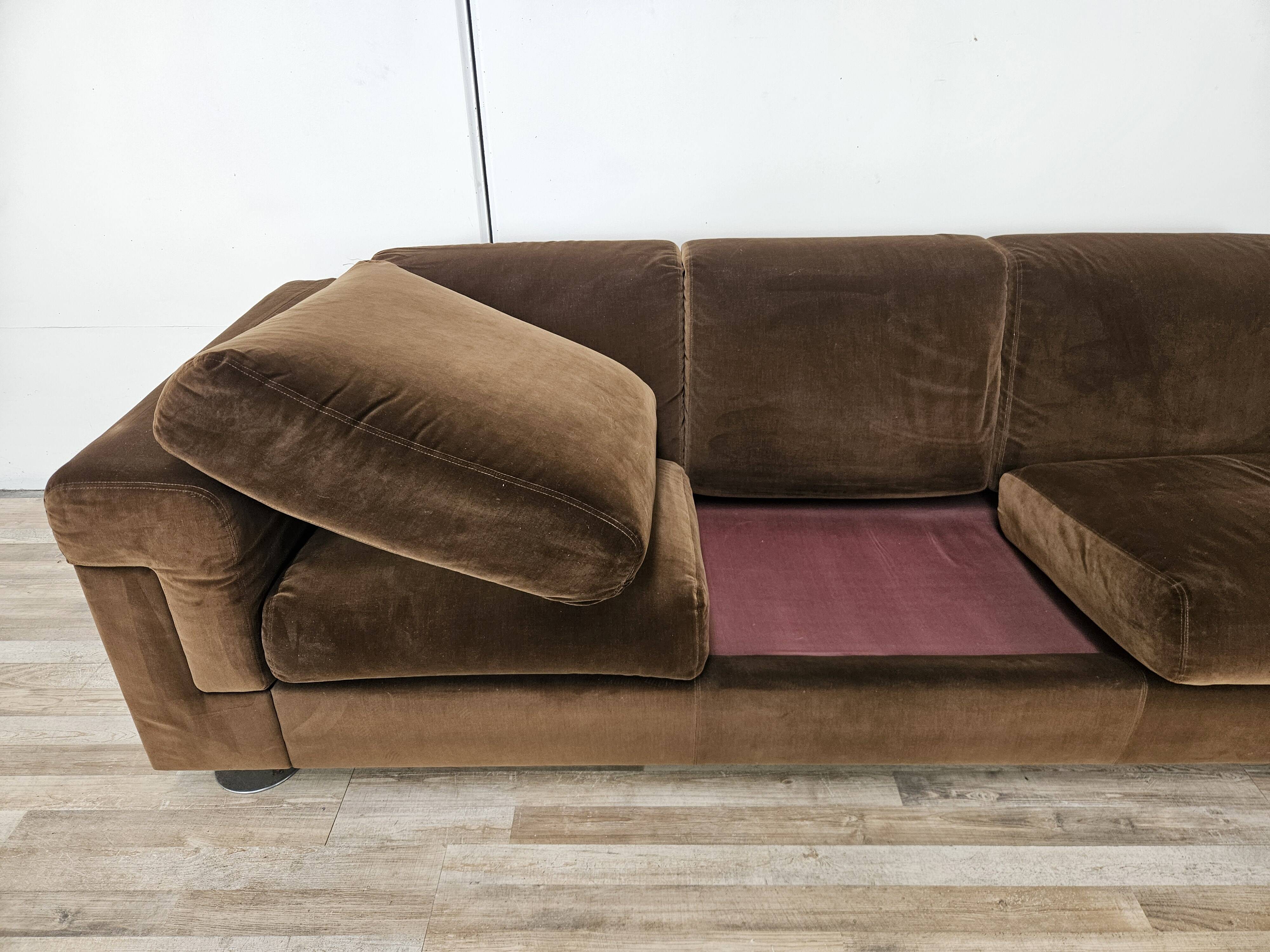 Tecno D120 three-seater sofa by Valeria Borsani and Alfredo Bonetti, 1966