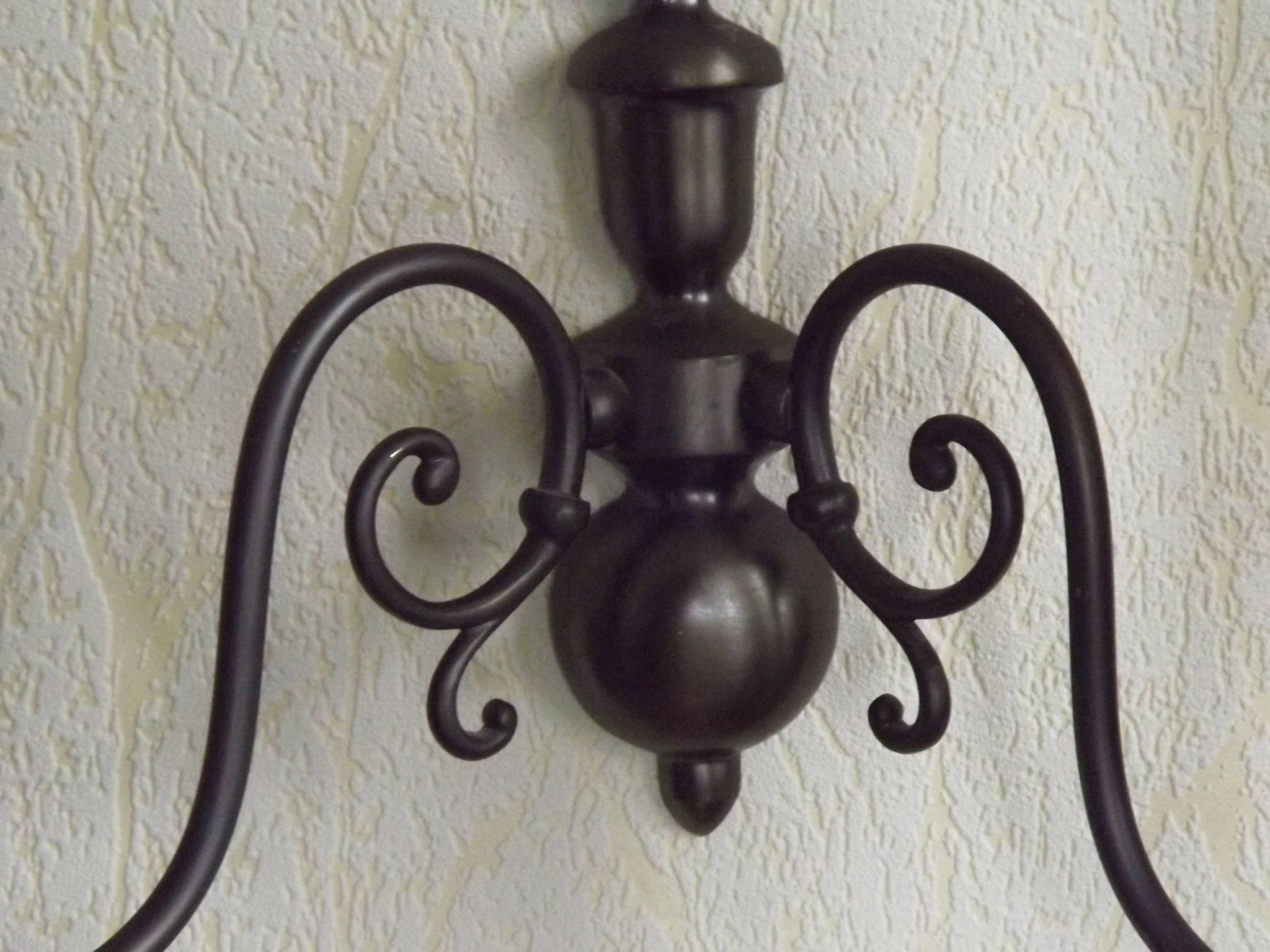 Pair of double Flemish style wall sconces in French silver from the period, with red drops 51.
