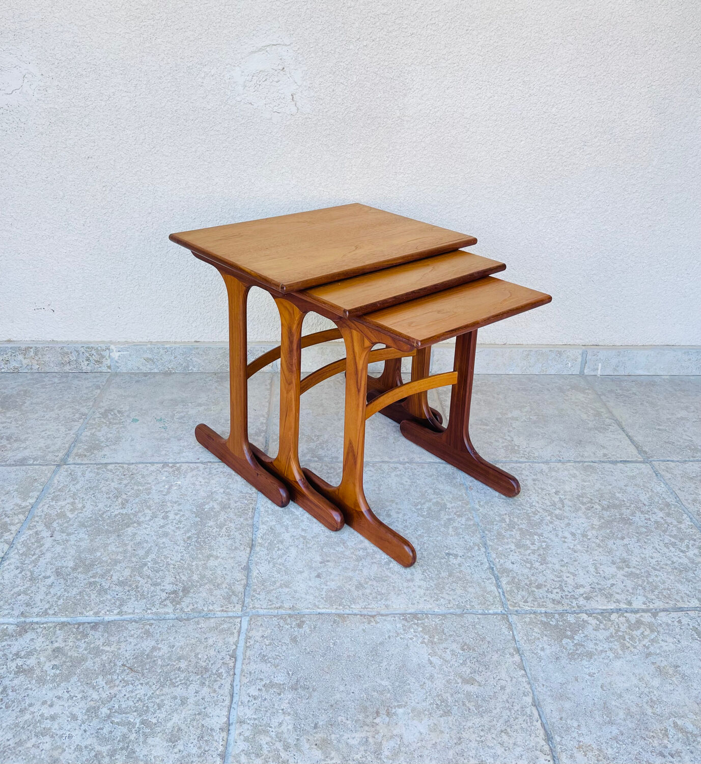 1960s Scandinavian nesting coffee table in teak