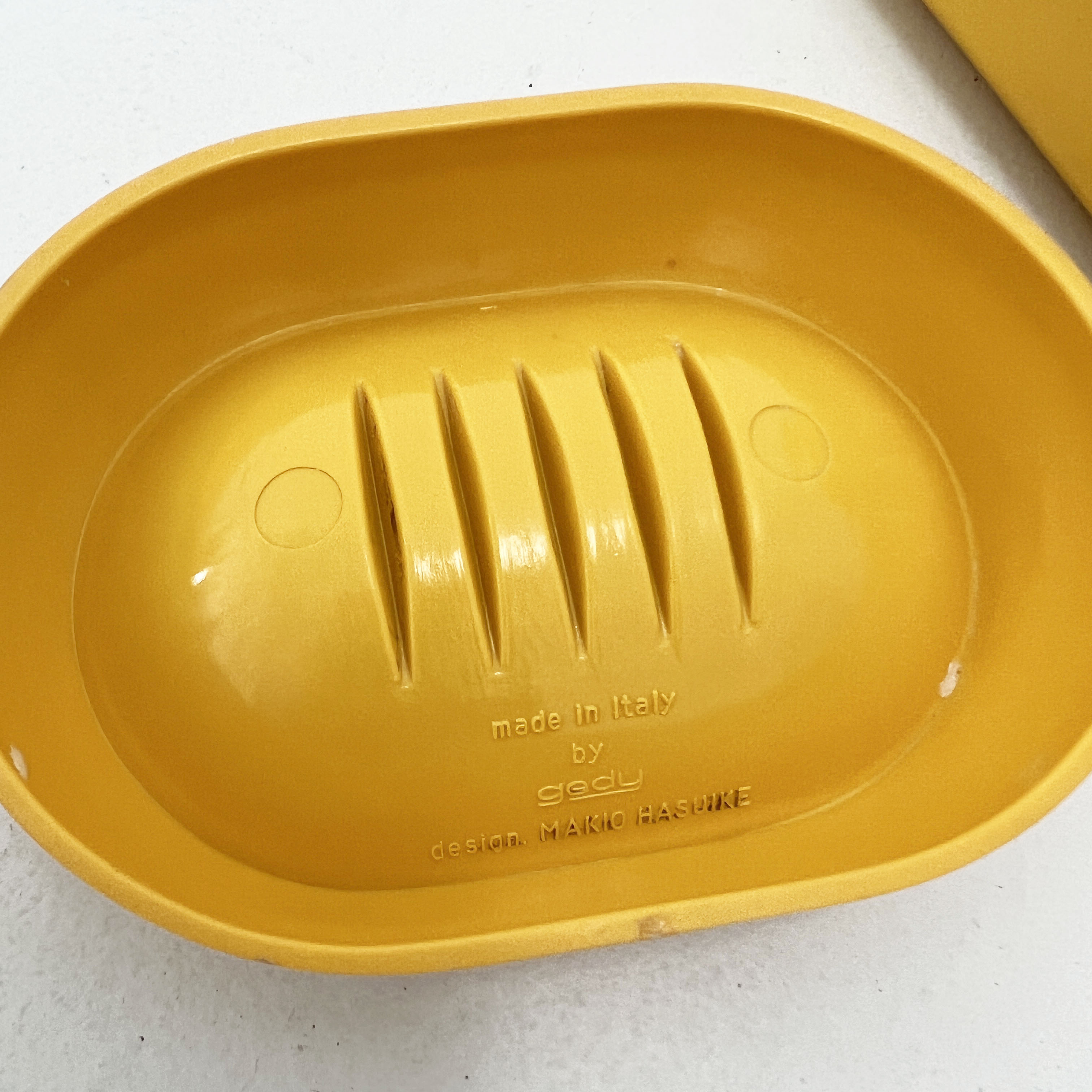 Ensemble de salle de bain jaune par Gedy, 1970s