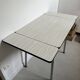 Table extensible en Formica blanche