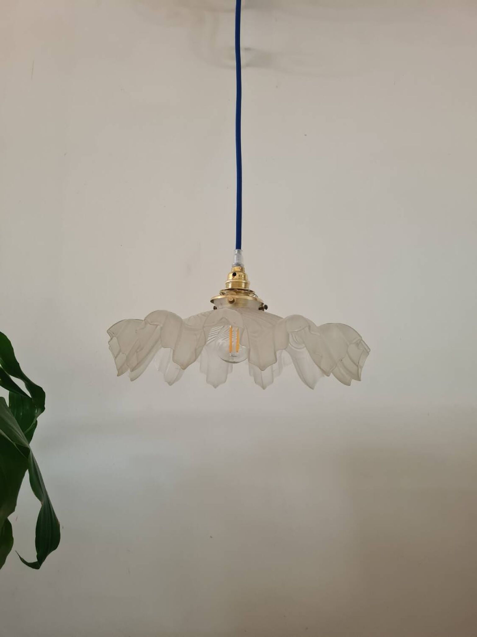 Suspension abat-jour vintage en verre dépoli