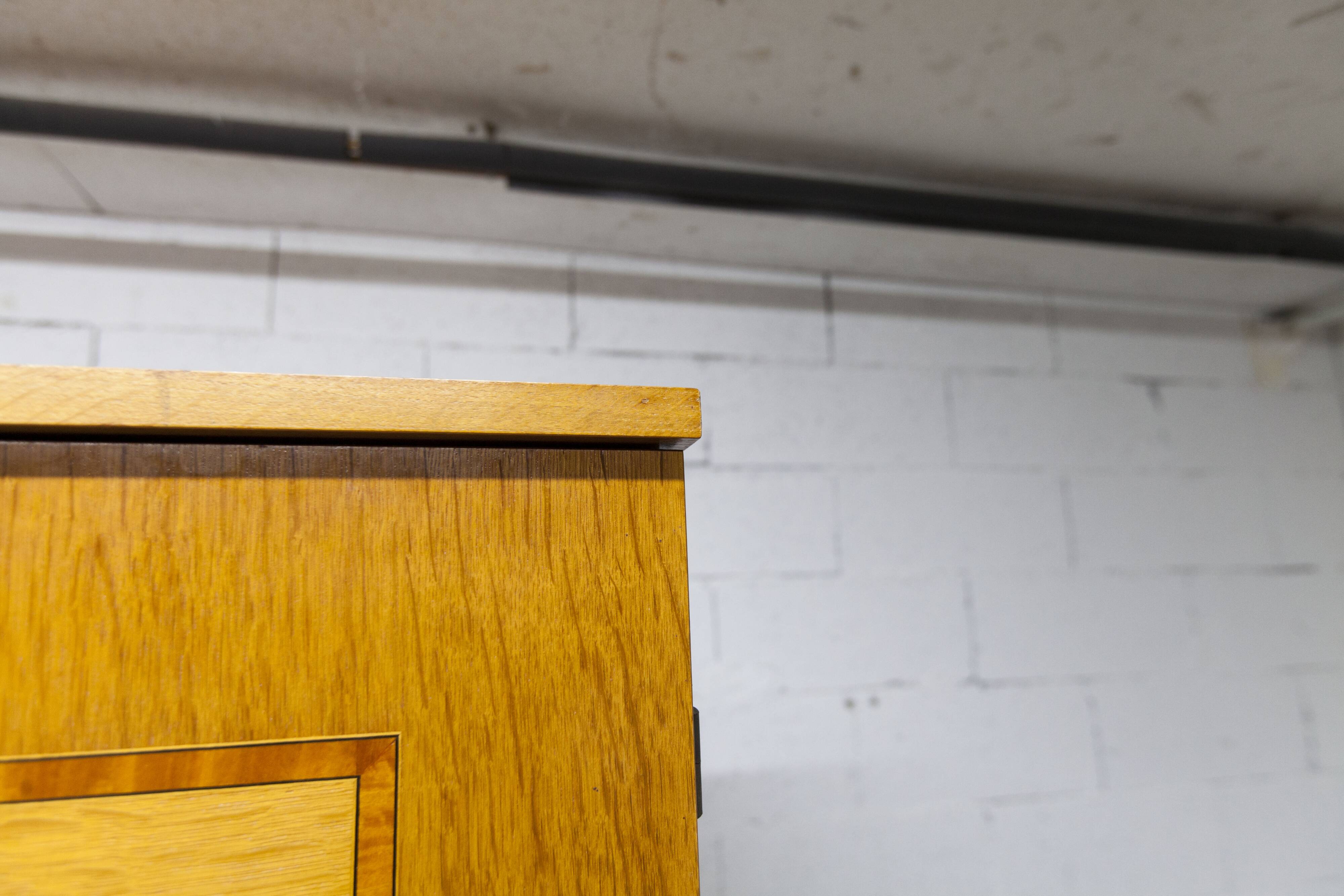 1970 Scandinavian wardrobe with shelves and mirror, 21x126, 2 doors.