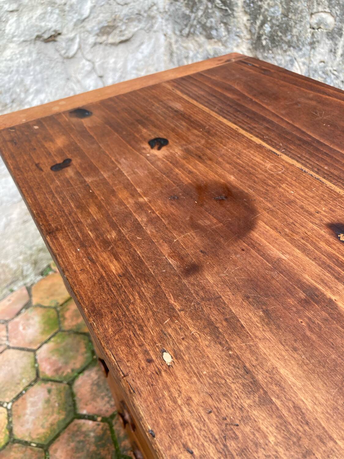 Antique chest of drawers