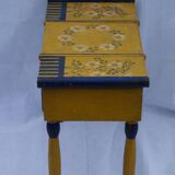 Coiffeuse d'enfant ancienne