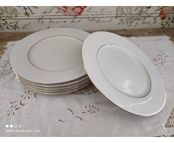 Lot de 6 assiettes plates en porcelaine blanche double liseré doré style  épuré. En parfait état, auc | Selency