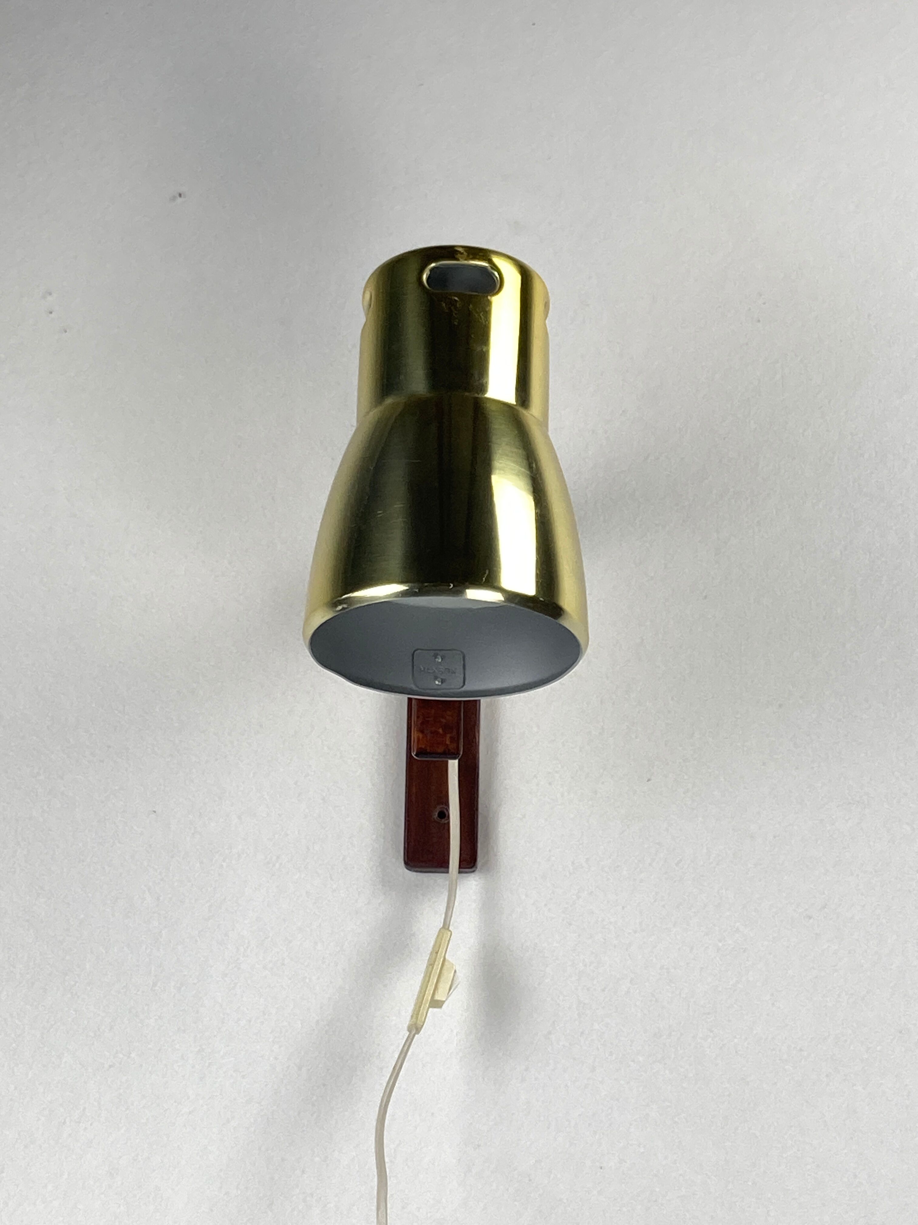 Teak brass wall sconce by hans agne jakobsson, sweden 1960s model v488