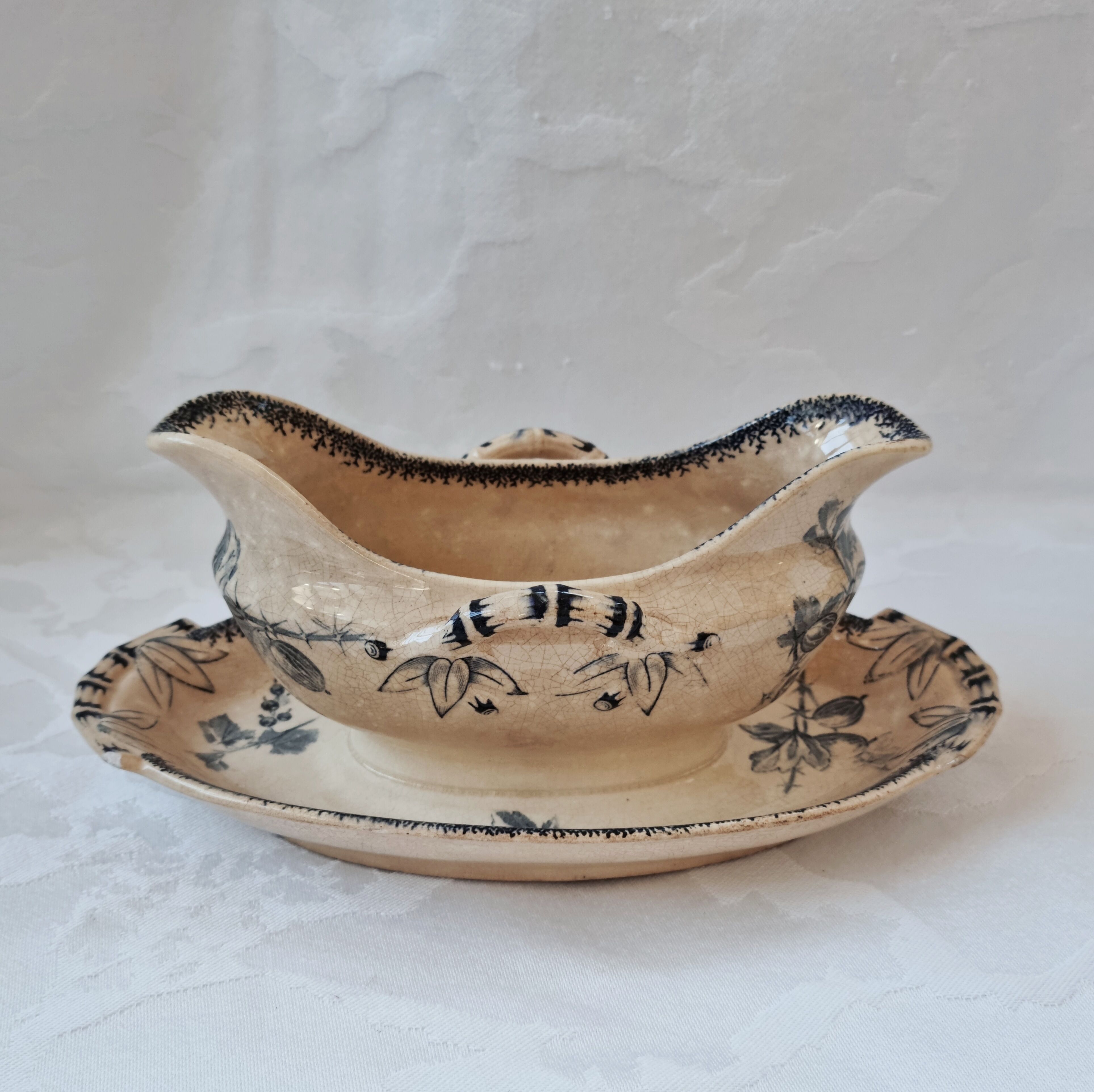 Saucière Groseille from U&Cie Sarreguemines