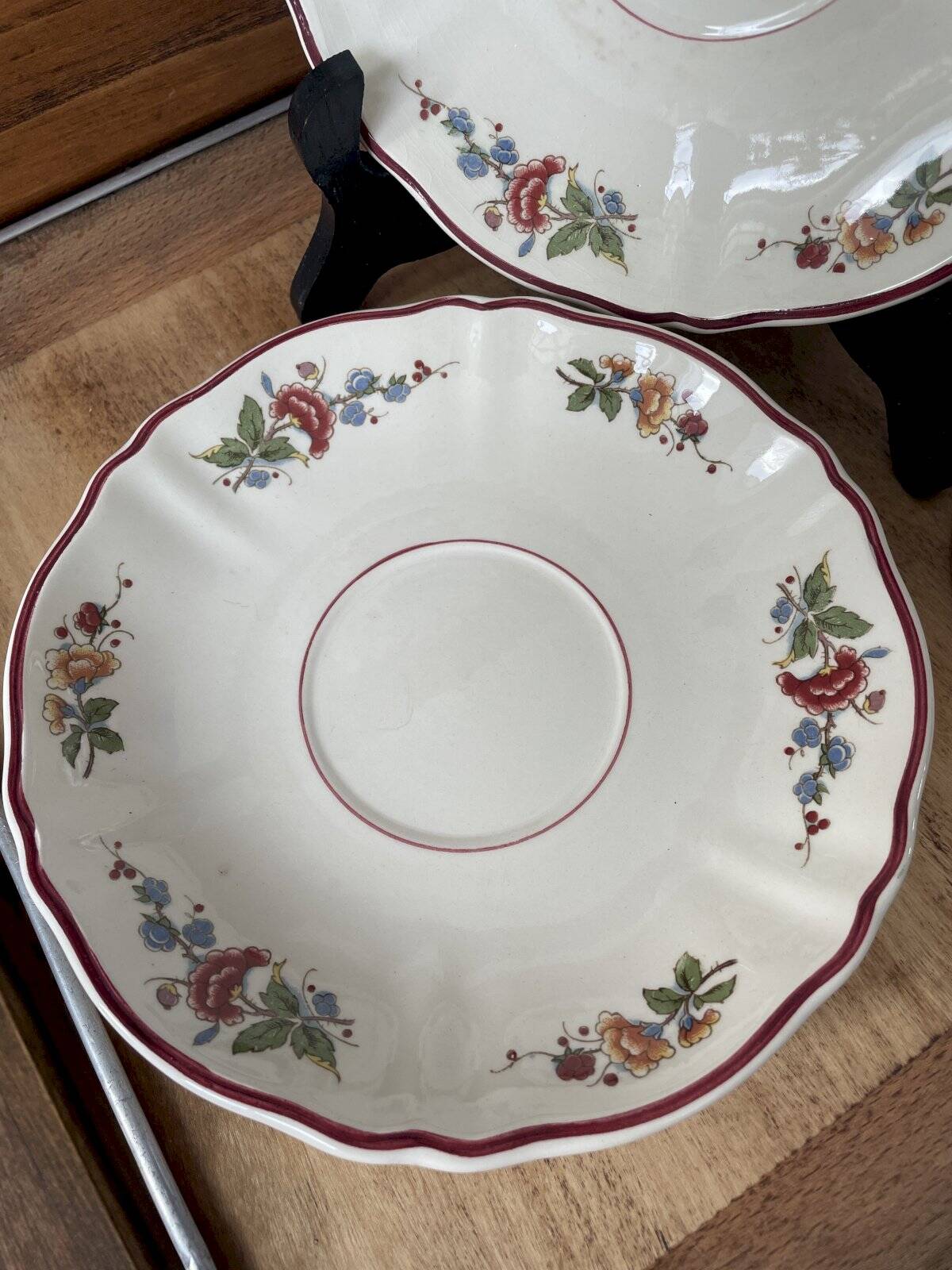 Large cup and 2 saucers V&B model Phoenix