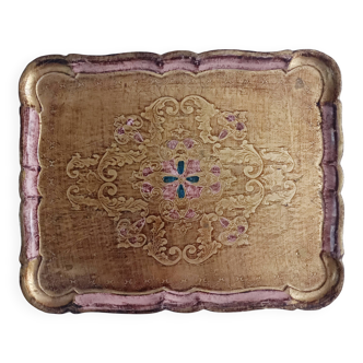 Large Venetian, Florentine plateau