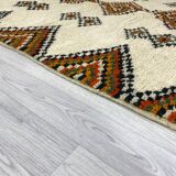 Handmade wool berber rug 275 x 165 cm