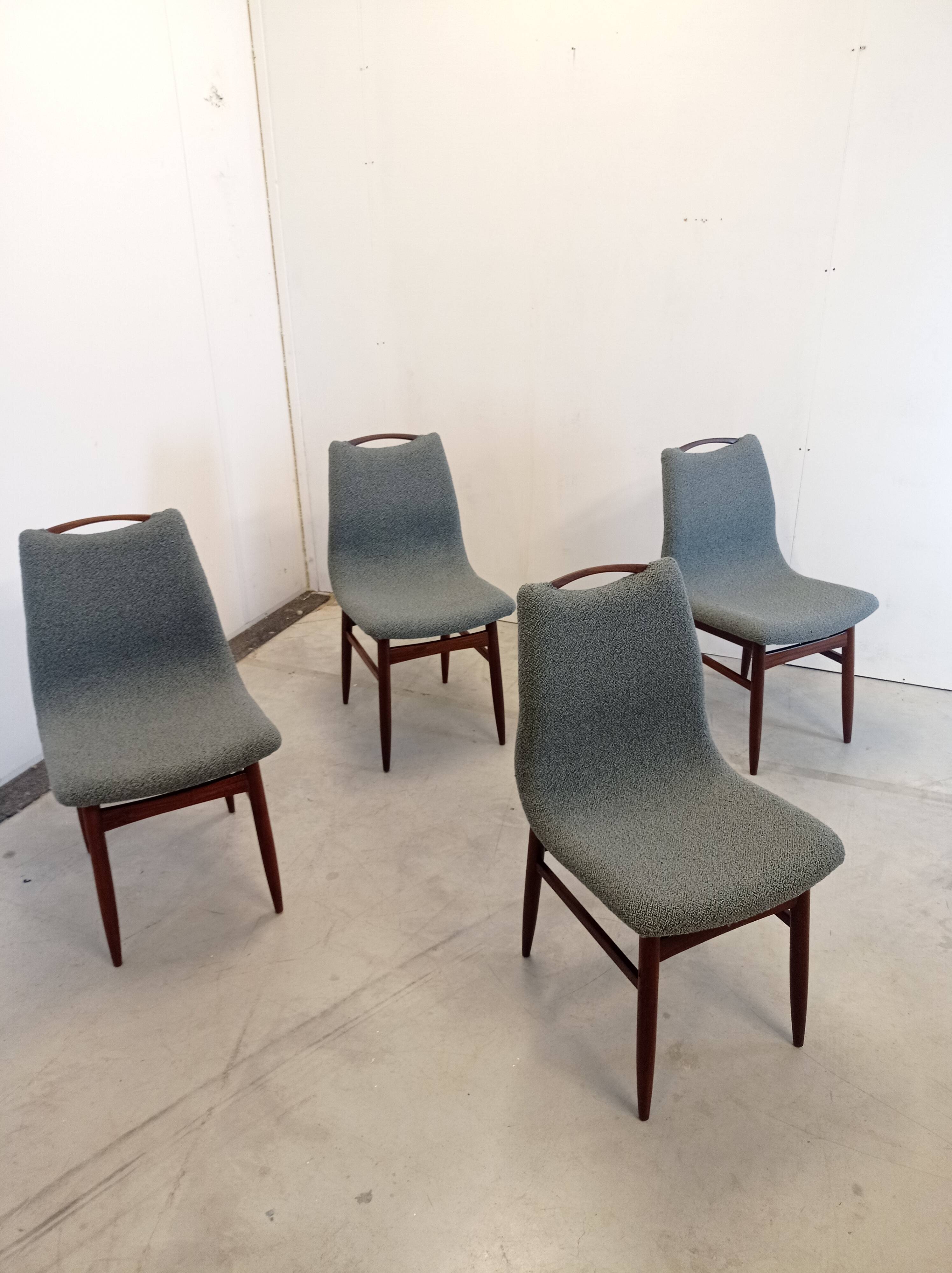 Set of 4 dining chairs 'Burgerwei' - new upholstery