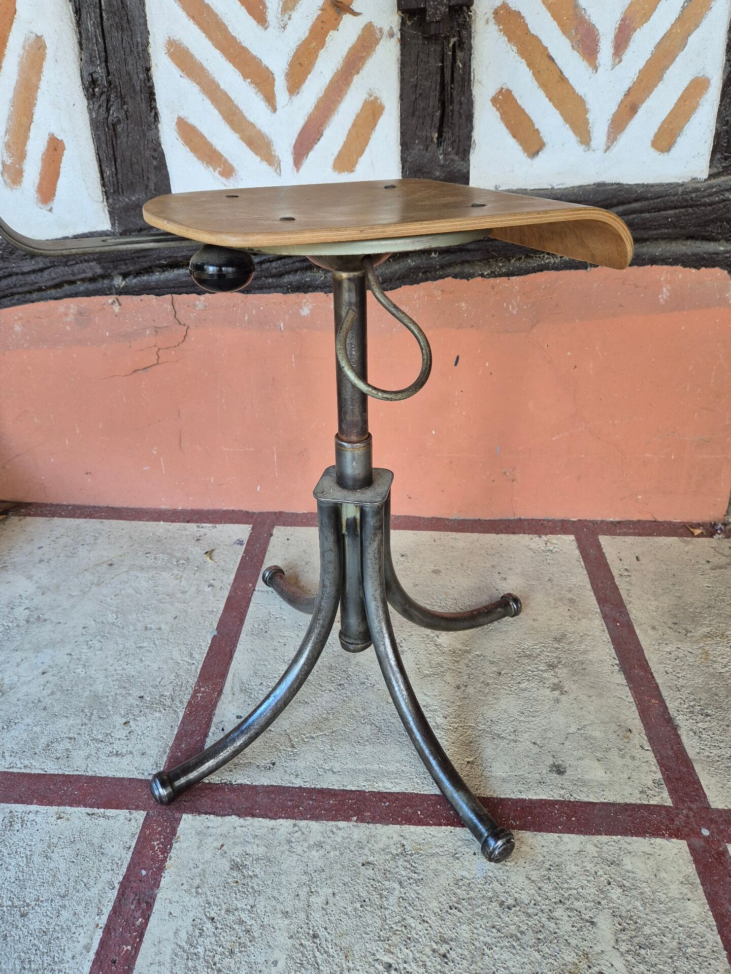 Chaise d'atelier industrielle