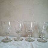 4 glasses Bistro