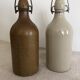 Duo de bouteilles en grès
