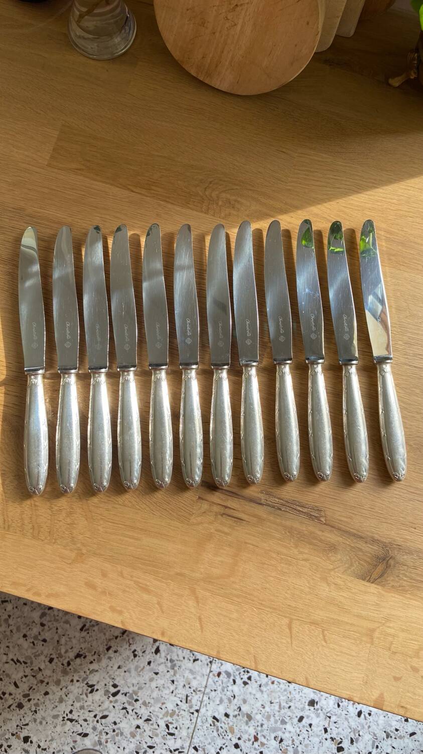 12 large Christofle Ribbons silver metal knives