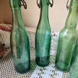 Bouteilles en verre anciennes