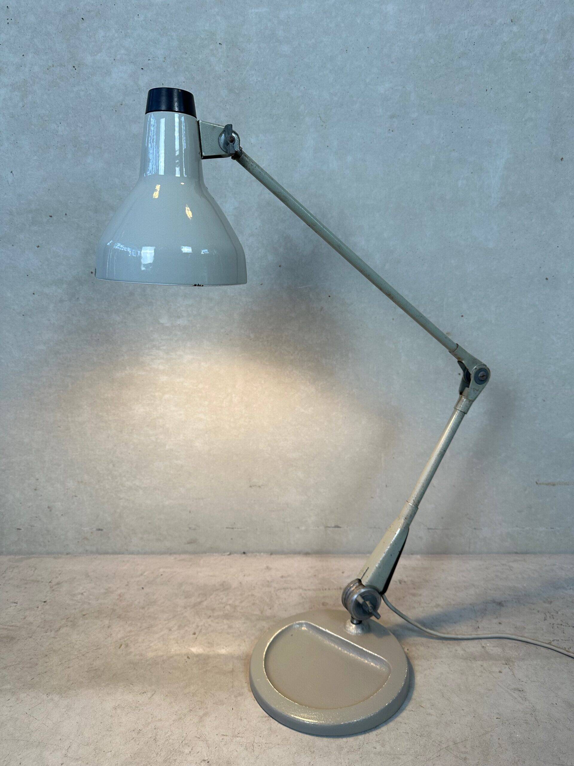 Lampe de bureau vintage émaillée – Rademacher