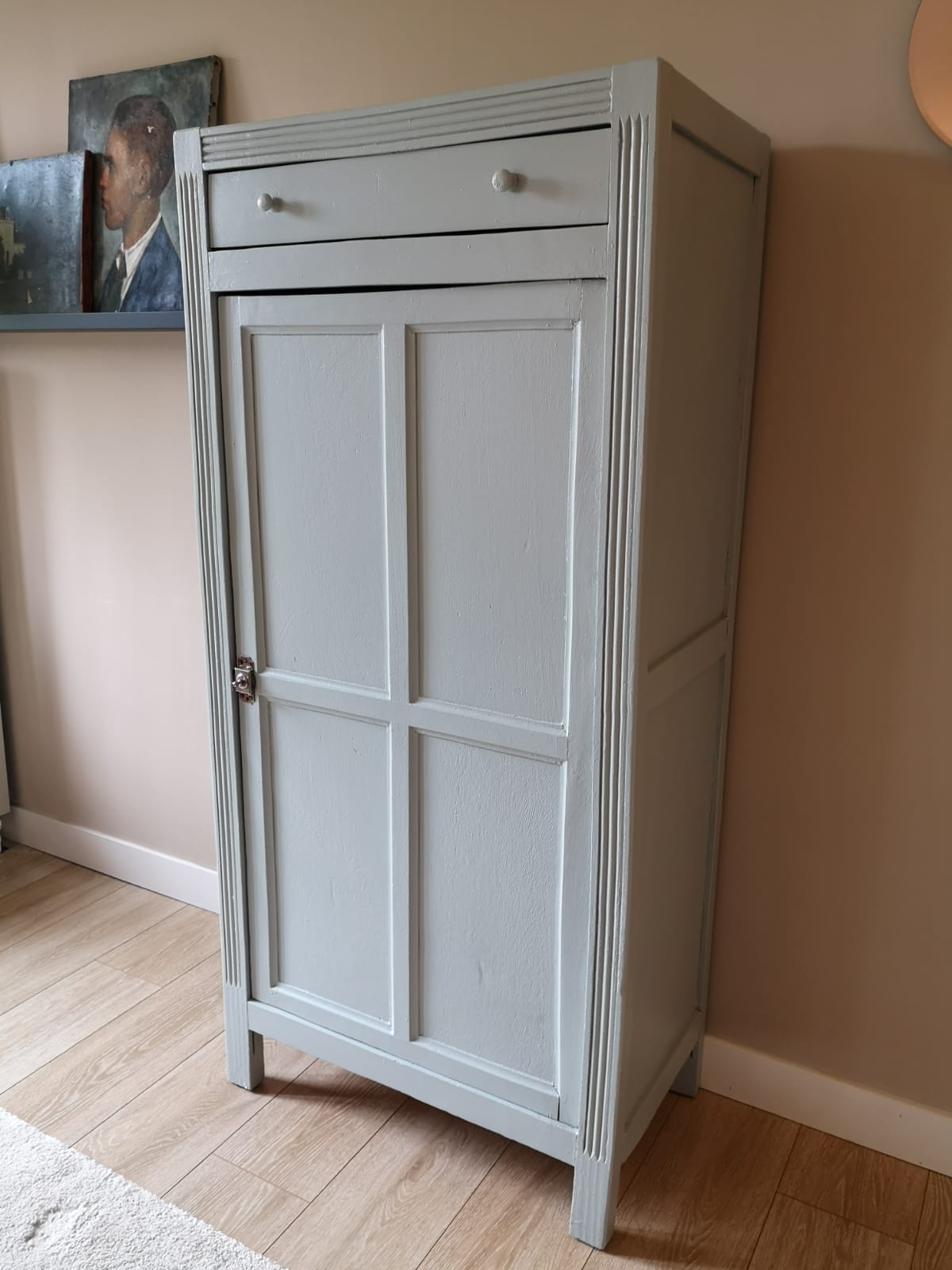 Small Parisian wardrobe redesigned