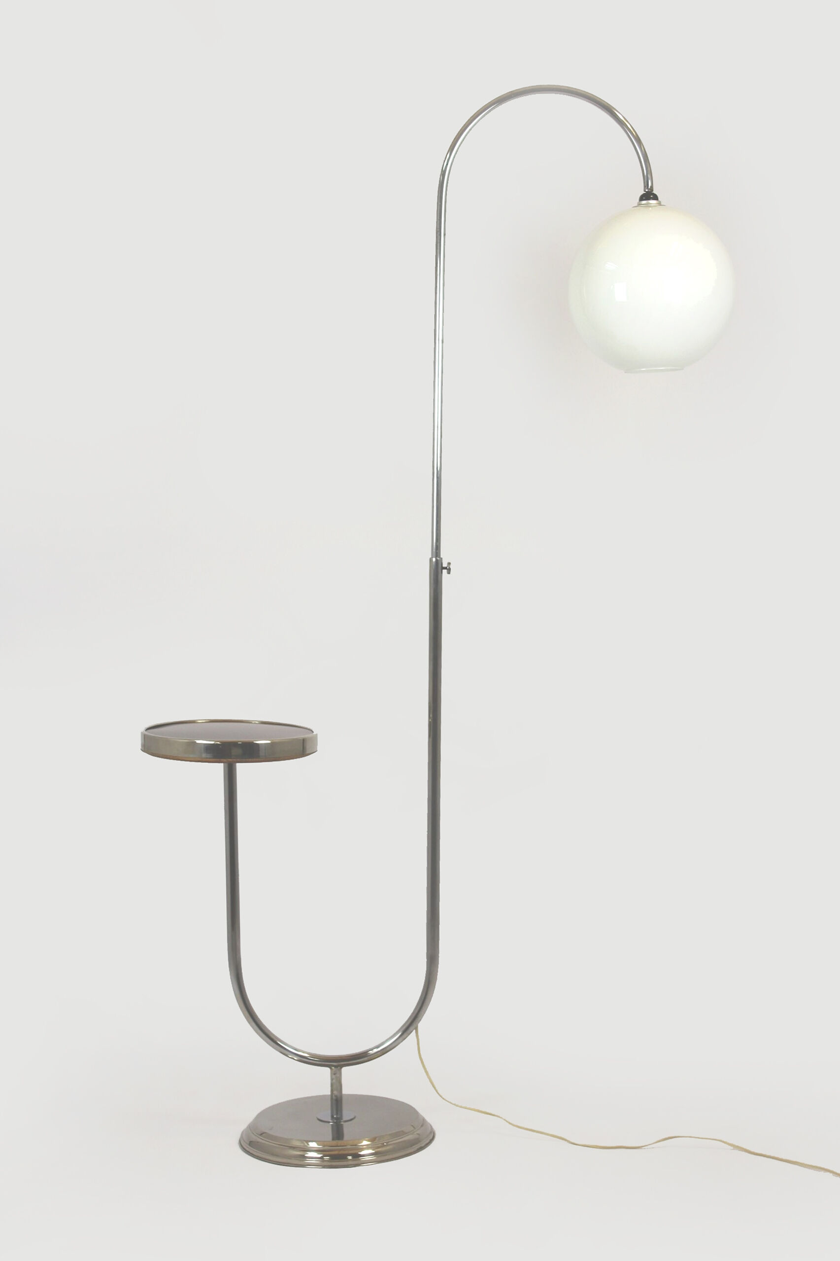 Bauhaus art deco floor lamp in chrome, 1940s