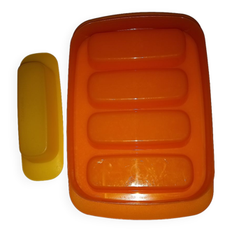 Tupperware mold