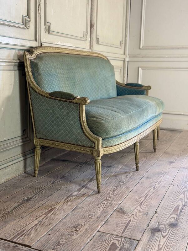 Banquette Louis XVI en bois sculpté et peint vert clair, XVIIIème siècle