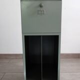 Industrial metal filing cabinet on casters Fidus