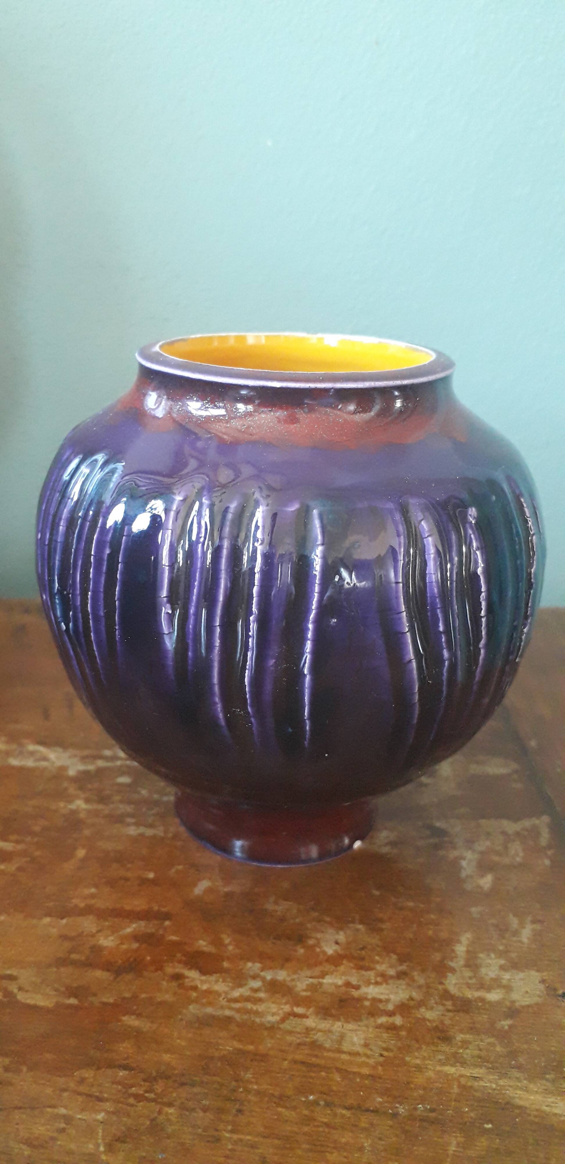 Very original vintage vase