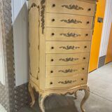 Vintage chest of drawers