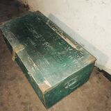 Green ammo chest with letters on it